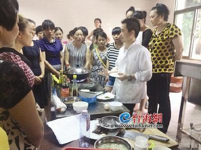 月嫂之后厦门又现育儿嫂 专门服务1个月到3岁孩子 - 媒体关注 - 福建妇联新闻